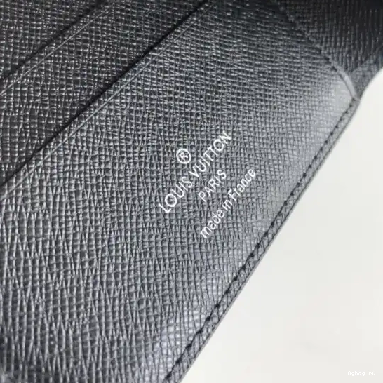 LOUIS VUITTON MULTIPLE WALLET 0705